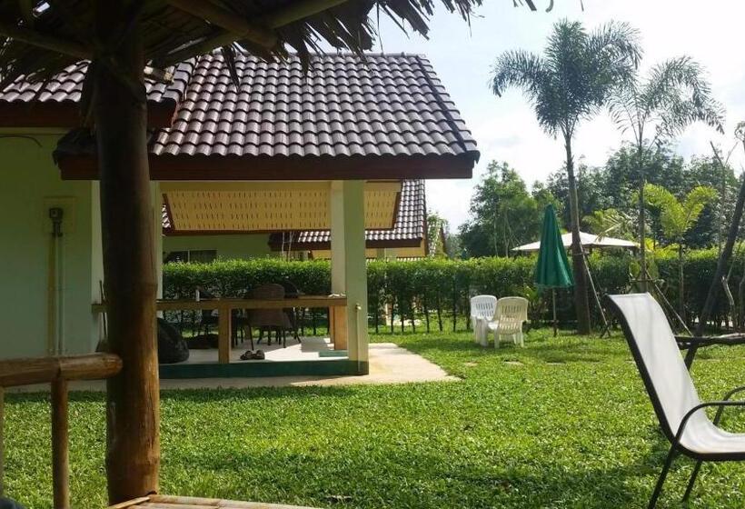 스탠다드 방갈로, Thai Break Resort