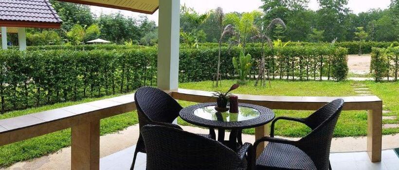 标准平房, Thai Break Resort