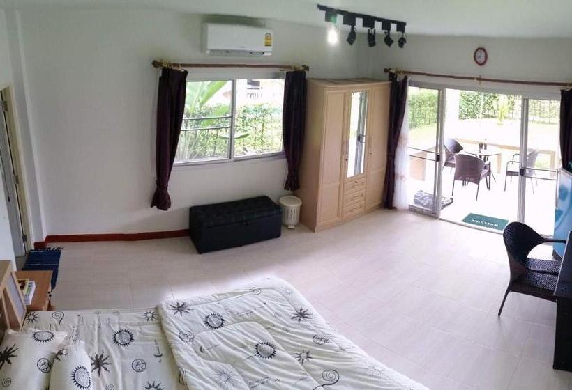 스탠다드 방갈로, Thai Break Resort