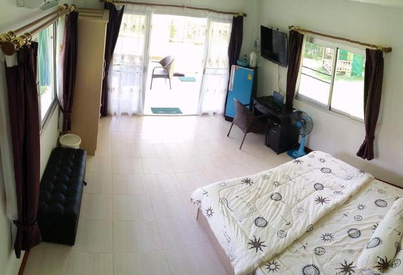 标准平房, Thai Break Resort