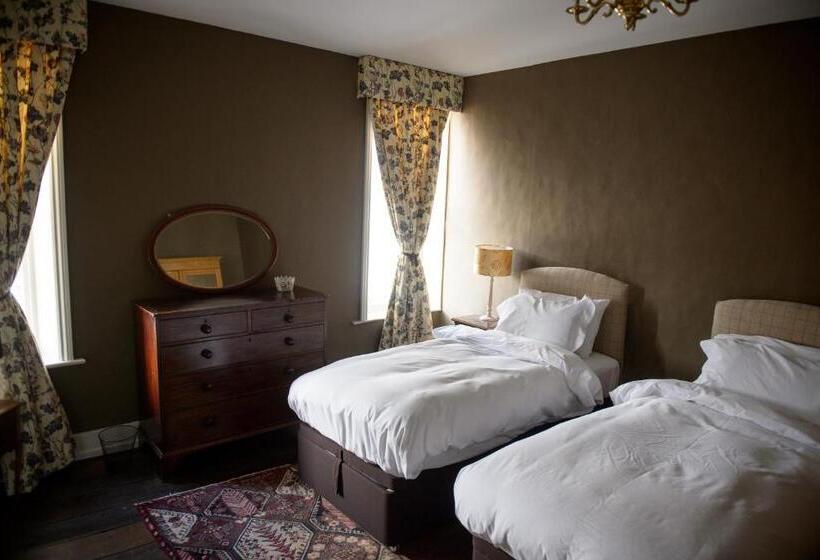 Номер Стандарт, Bank House B&b