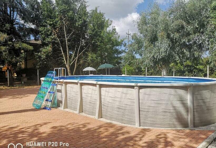 غرفة قياسية ثلاثية, Agriturismo La Giannottola