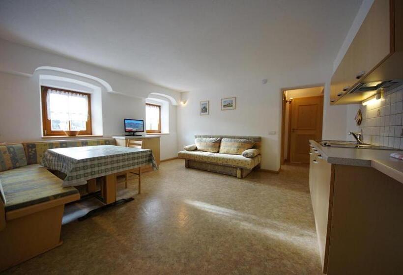 آپارتمان 1 خوابه, Soroea