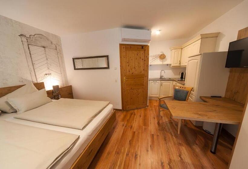 استودیو استاندارد با تراس, Arkadenhof Zur Puszta Graf