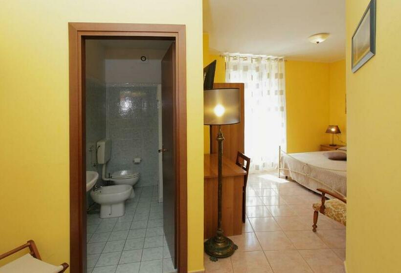 标准间, Il Cavallino