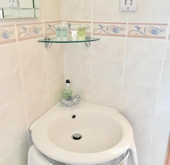 オーシャンビュースタンダードルーム, White Cottage B&b