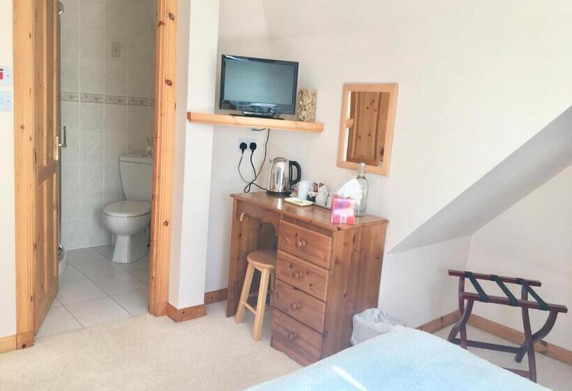 オーシャンビュースタンダードルーム, White Cottage B&b