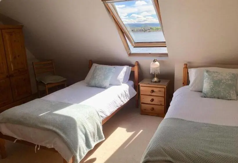 オーシャンビュースタンダードルーム, White Cottage B&b