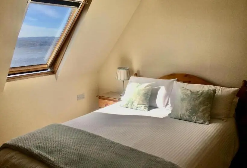 オーシャンビュースタンダードルーム, White Cottage B&b