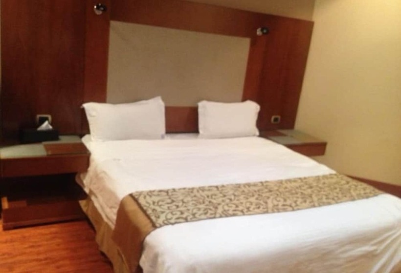 标准工作室, Bait Al Amani Suites