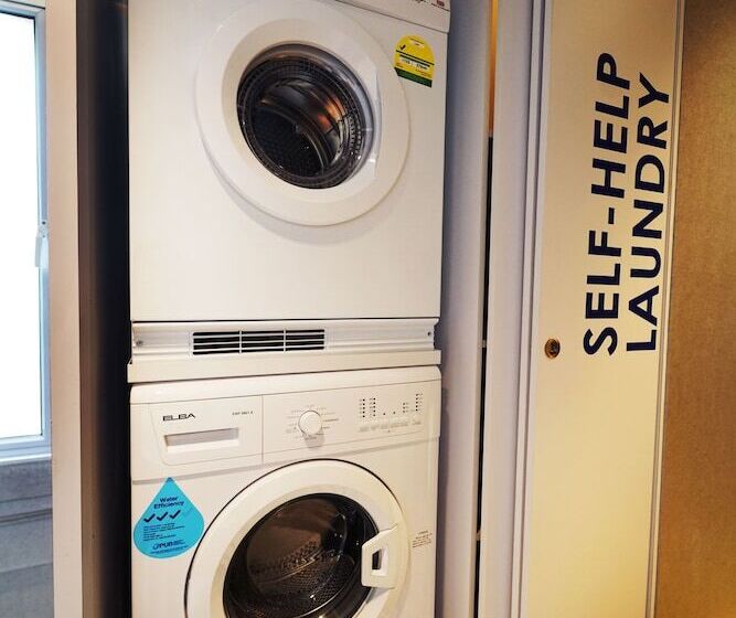 Capsule, Cube Boutique Capsule Hotel At Kampong Glam