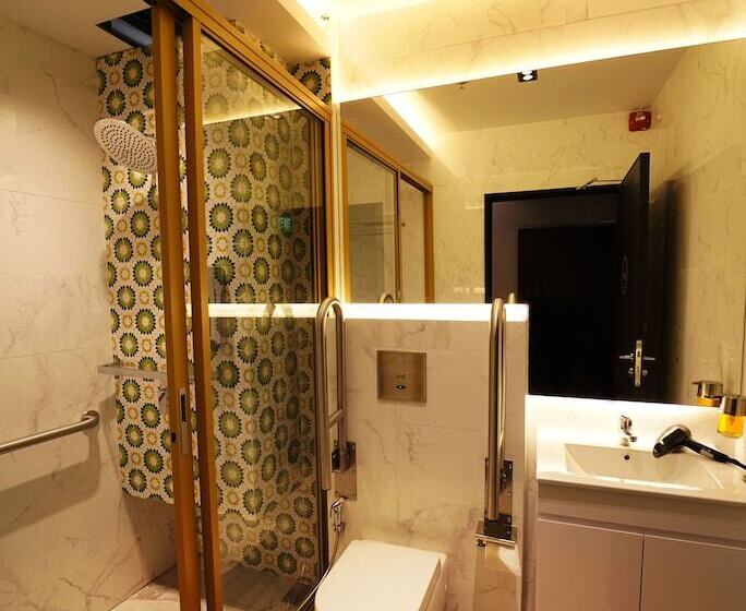 Capsule, Cube Boutique Capsule Hotel At Kampong Glam