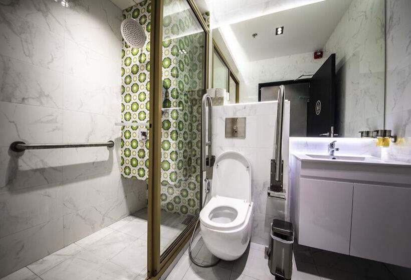 Capsule, Cube Boutique Capsule Hotel At Kampong Glam