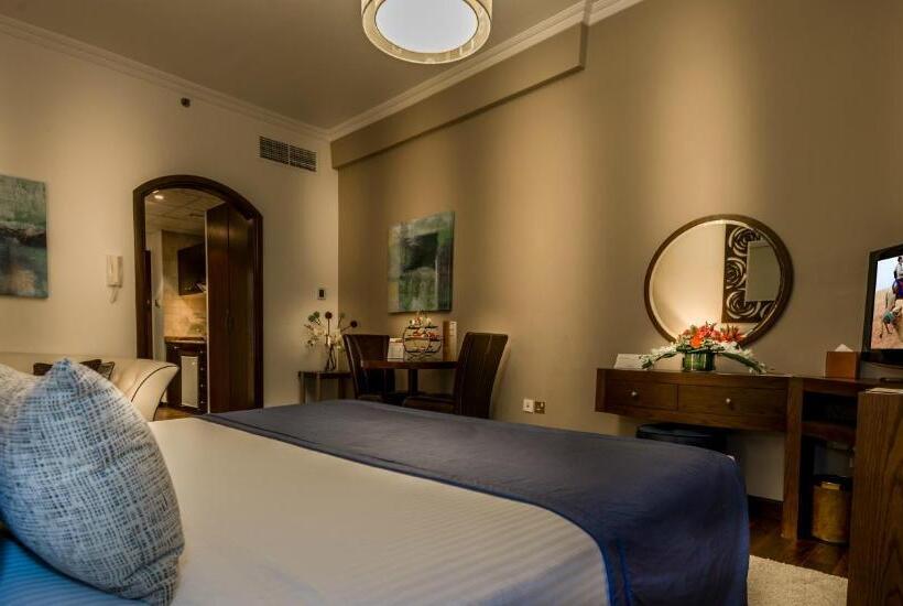 管理人员工作室, First Central Hotel Suites