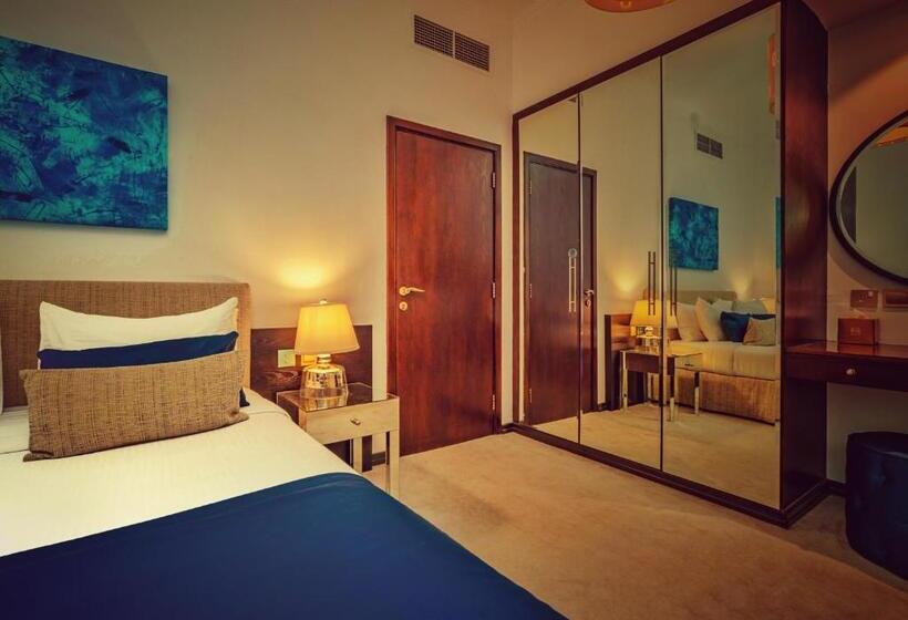 سوئیت اجرایی با تخت کینگ, First Central Hotel Suites