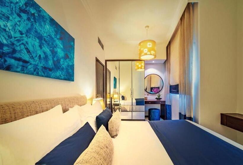 带双人大床的行政管理套房, First Central Hotel Suites