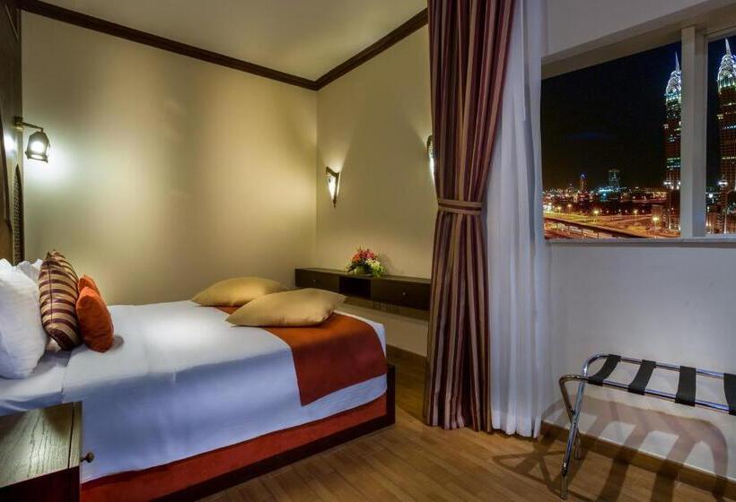 اتاق خانوادگی, First Central Hotel Suites