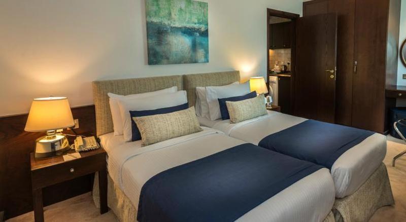 اتاق استاندارد, First Central Hotel Suites