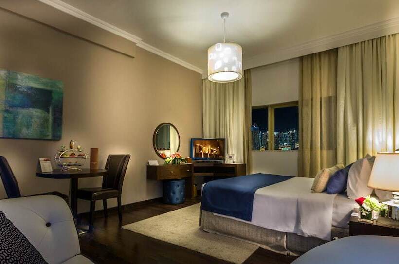 استودیو اجرایی, First Central Hotel Suites