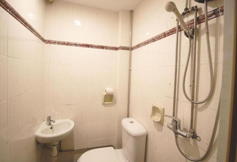 اتاق لوکس با بالکن, Jjh Aliwal