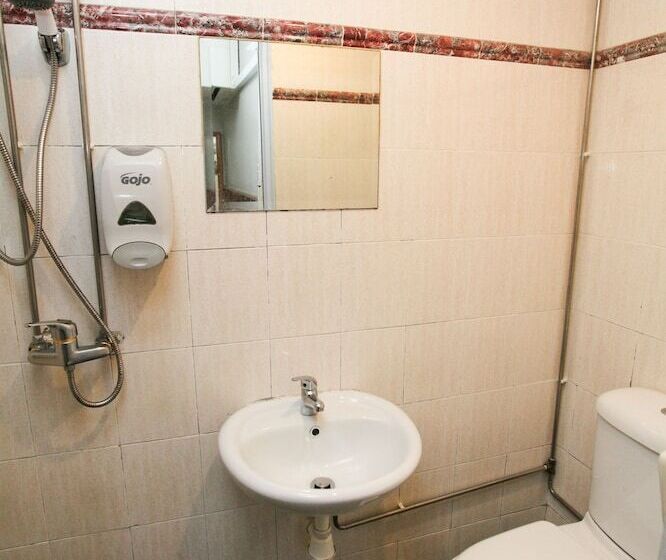 اتاق استاندارد یک نفره, Jjh Aliwal