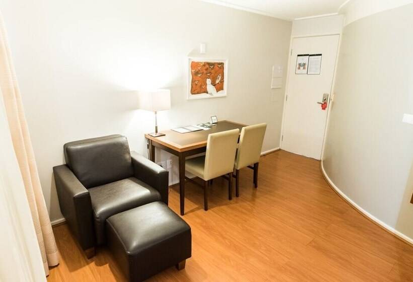 行政房间, Boulevard