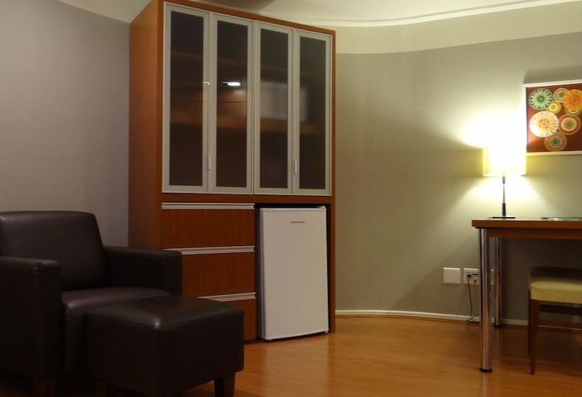 行政房间, Boulevard