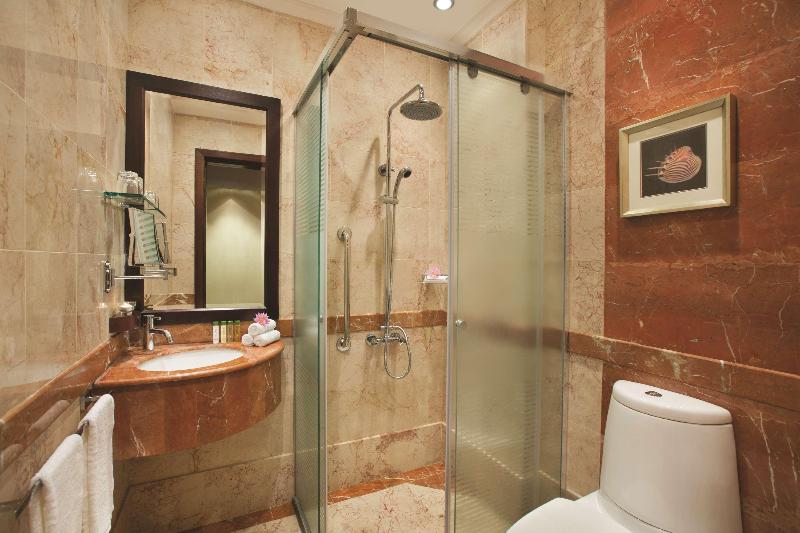 سوئیت با تخت بزرگ, Doubletree By Hilton Hotel Dhahran