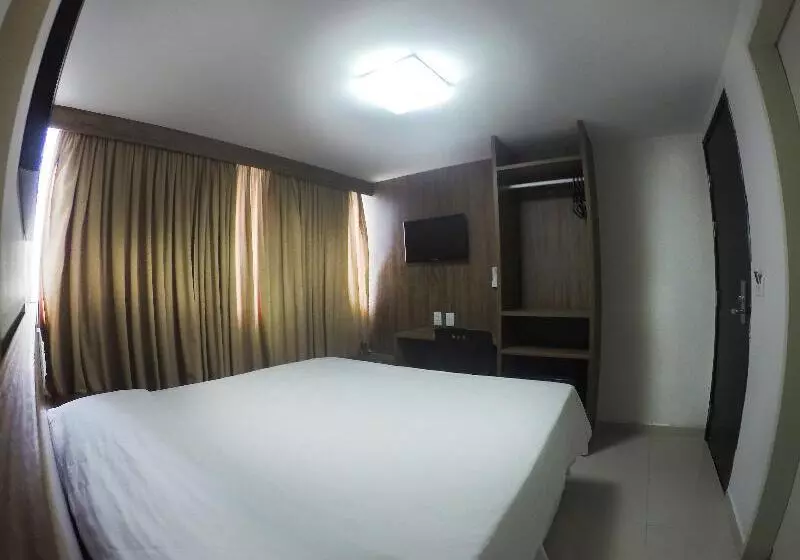 اتاق لوکس, Dublê Hotel   The Original