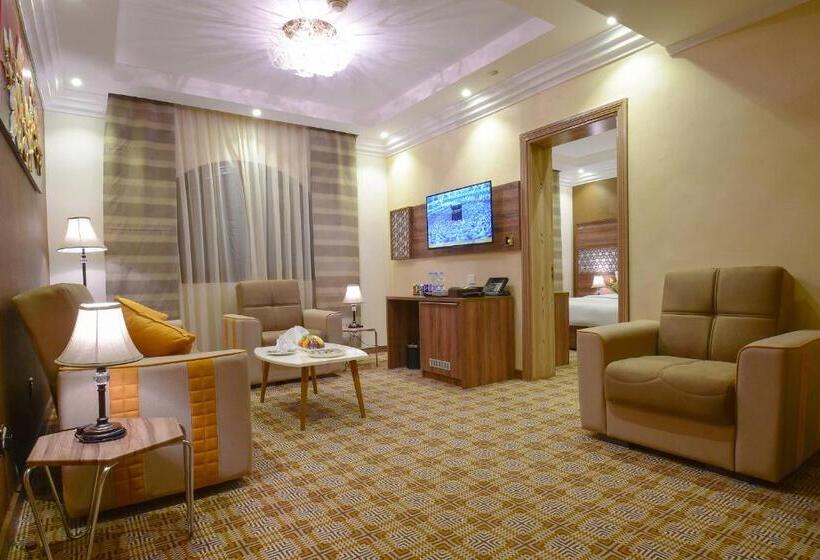 Представительский люкс с видом, Golden Tulip Al Zahabi
