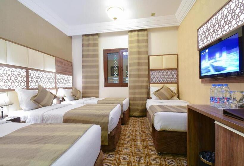 Четырехместный Номер Стандарт, Golden Tulip Al Zahabi