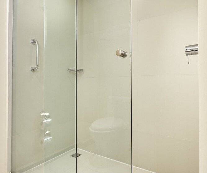 جناح جونيور, One Saltillo Aeropuerto