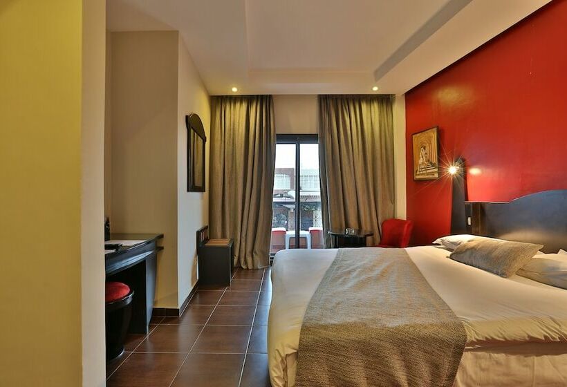 اتاق استاندارد با چشم‌انداز استخر, Grand Plaza Marrakech
