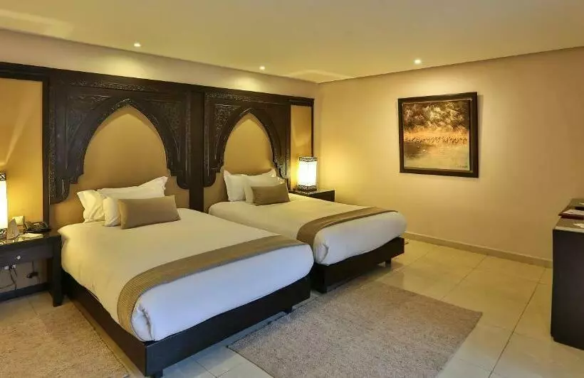 اتاق استاندارد سه تخته با چشم‌انداز, Grand Plaza Marrakech