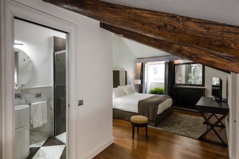 اتاق استاندارد سه تخته با چشم‌انداز استخر, Grand Plaza Marrakech