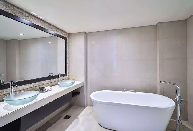 2 Bedroom Senior Suite
