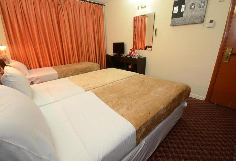 标准三人间, Royal Prince