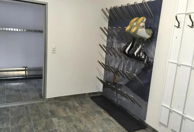 Quarto Triplo Standart, Nonas B&b