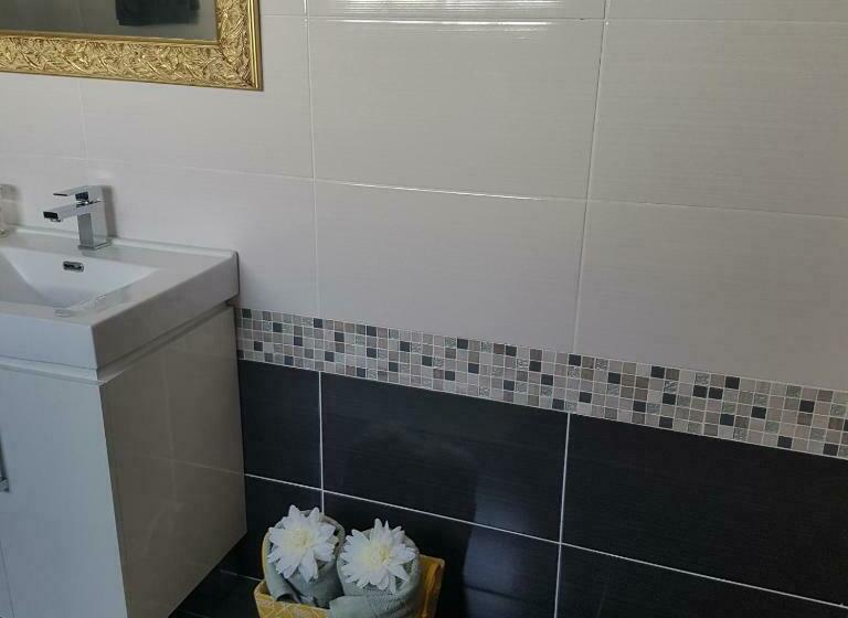 חדר דלוקס עם מיטת קינג, Dinaledi House