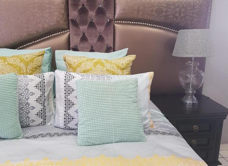 חדר דלוקס עם מיטת קינג, Dinaledi House