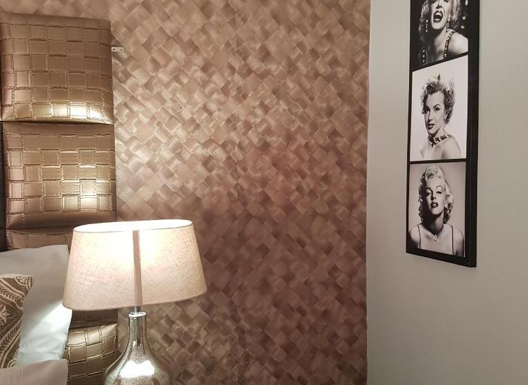 חדר אקונומי, Dinaledi House