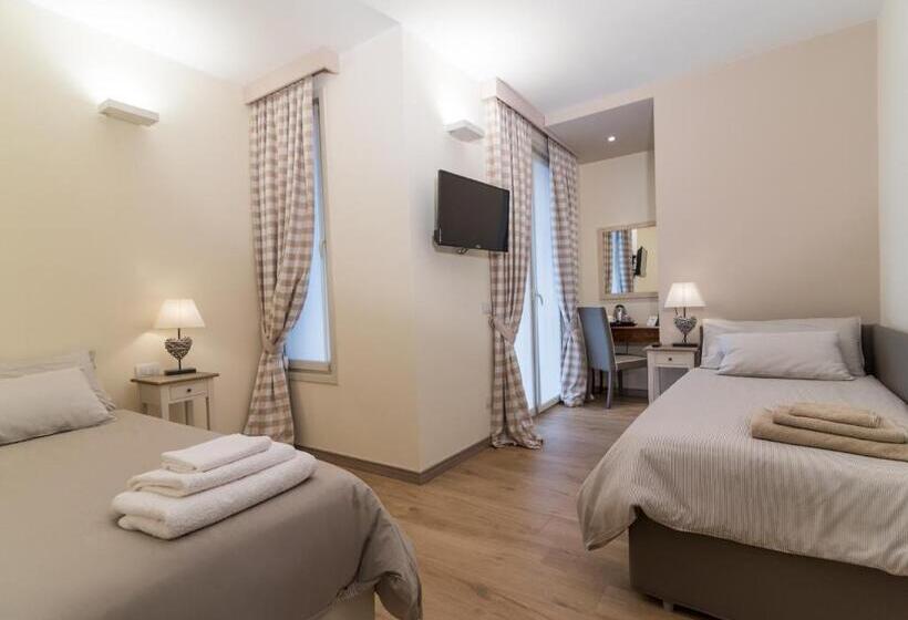 Standard room with outdoor bath, Relais Dei Mandorli