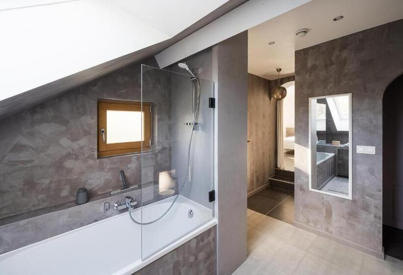 غرفة قياسية مطلّة علي الحديقة, Espaces D Or