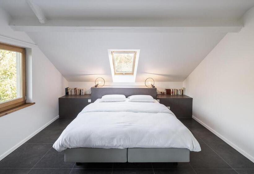 غرفة قياسية, Espaces D Or