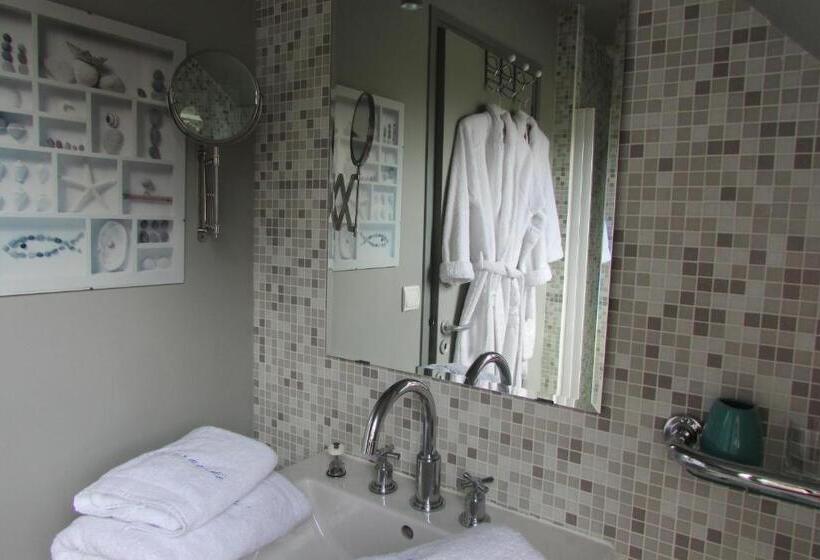 سوییت لوکس, L Agapanthe