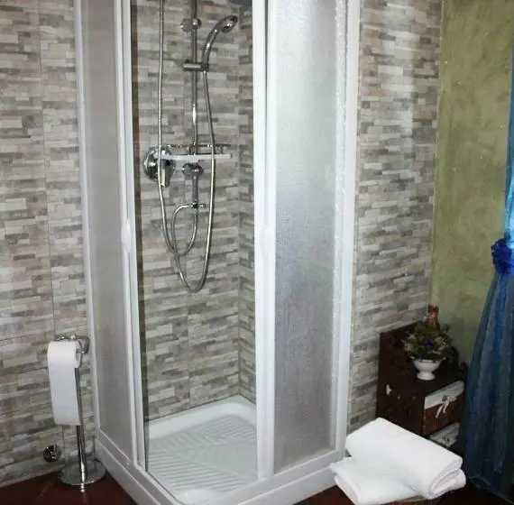 Standard-huone Puutarhanäkymä, La Mammola Bed&breakfast