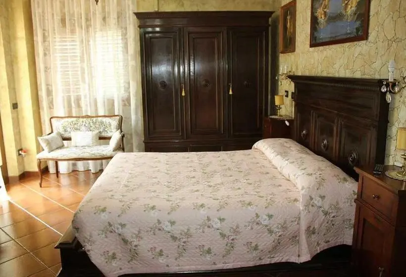 Standard-huone Puutarhanäkymä, La Mammola Bed&breakfast