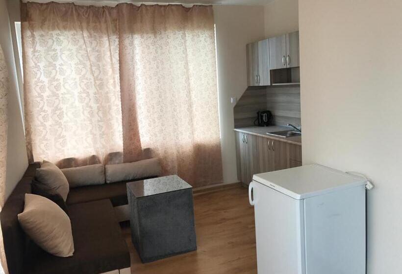 شقة غرفة نوم واحدة مزودة بشُرفة, Family Hotel Solar Central