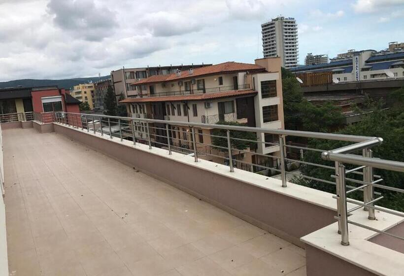 شقة غرفة نوم واحدة مزودة بشُرفة, Family Hotel Solar Central