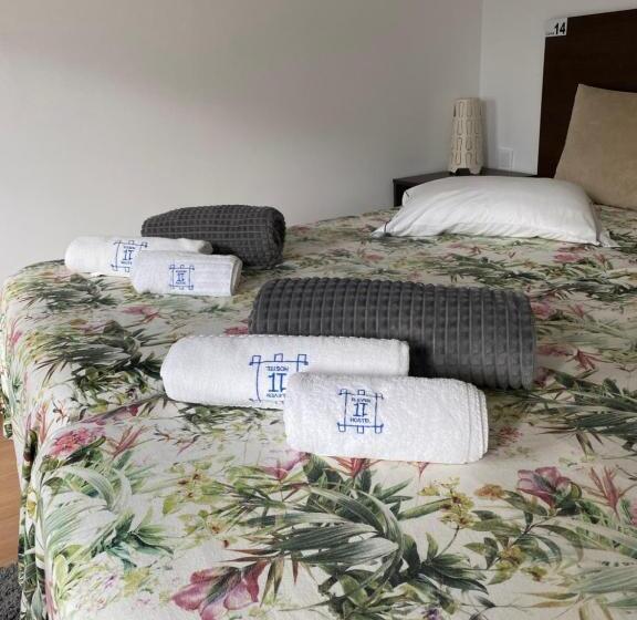 اتاق استاندارد, Hostel Eleven
